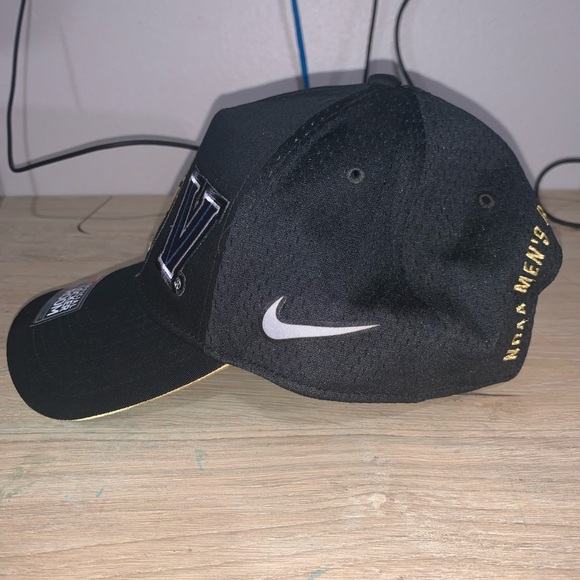 Nike Adjustable Villanova Wildcats 2018 National Champions Hat - Picture 2 of 4